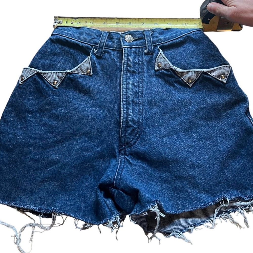 Super cool pair of cutoff jean shorts by Silverton